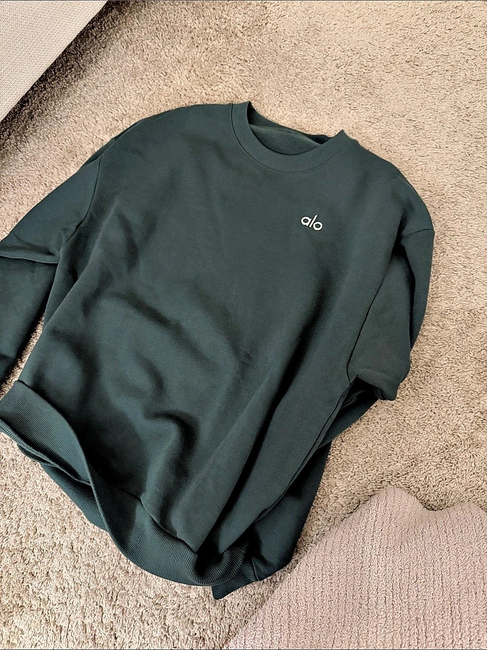 Alo Yoga Accolade Crew Neck Pullover Green Crewneck Sweatshirt
